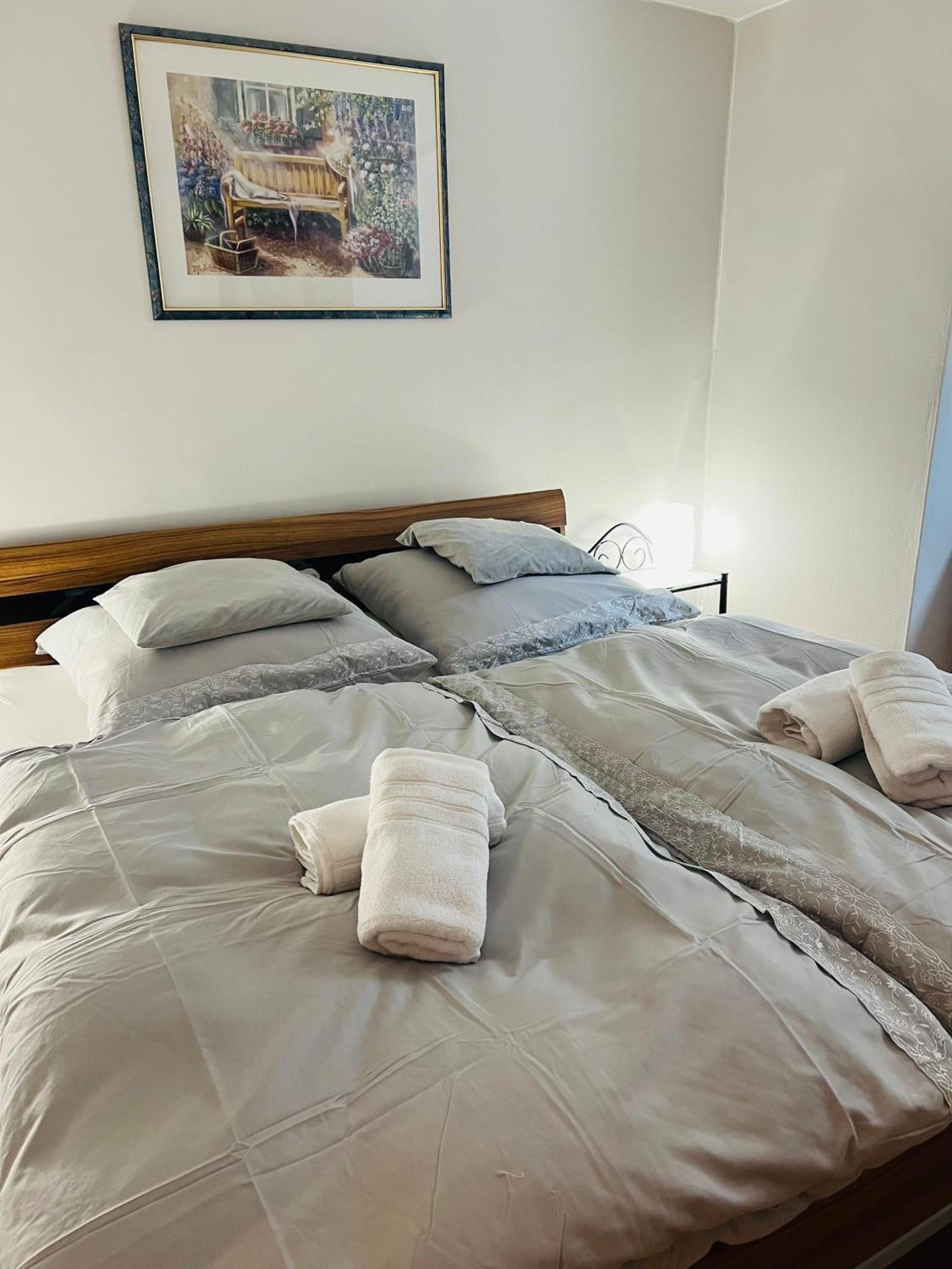 Elvis Family Dream Apartment Lubeck Ngoại thất bức ảnh